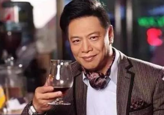 释小龙■《十兄弟》演员现状,老四出家老九“如花”,唯独释小龙发展最好