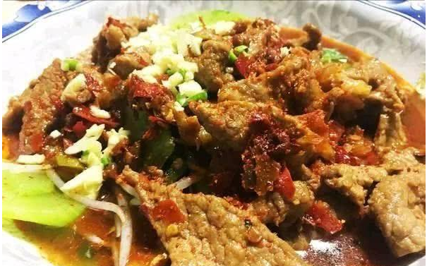 [鸡翅]在家也能轻松做出饭店的味道，不用为做法发愁，待客倍有面子！