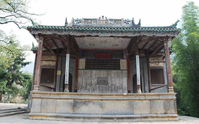 古镇：夏天游览历史明清古镇 感受2个朝代的历史印记 以及古镇生活