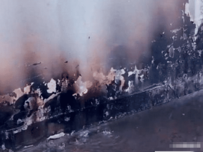 毛坦厂■因为家长的行为，毛坦厂中学在围墙上铺上了水管，保安：放学就关水