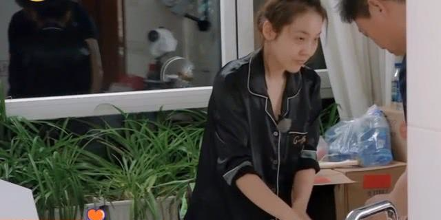 【张佳宁】?张佳宁带着准继父上《我家那闺女2》与准继父关系如亲父女。