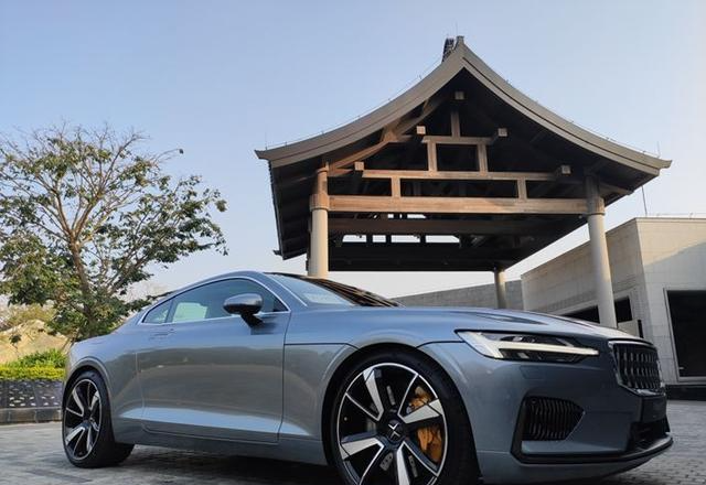 『沃尔沃』十年磨一剑，吉利、沃尔沃双剑合璧，极星问世，4秒破百