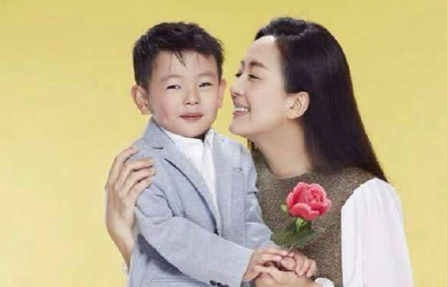杨童舒▲女明星拍戏途中意外怀孕，如今孩子11岁却不知道亲生父亲是谁
