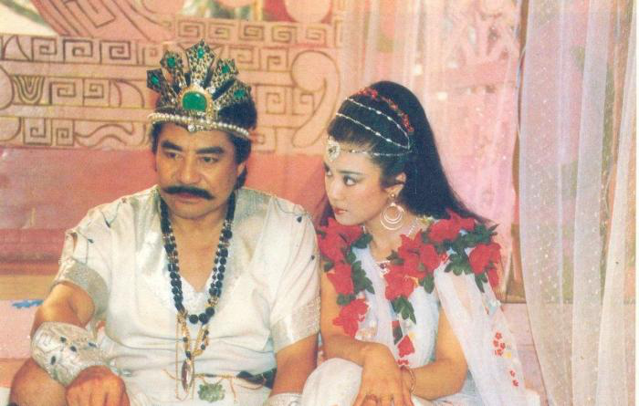 『封神榜』?90版《封神榜》超罕见剧照，前卫令人汗颜，网友：放现在过不了审！