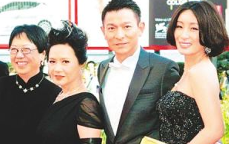 [刘德华]大手一挥借刘德华4000万，老了落魄没人管，只有华仔将其宠上天