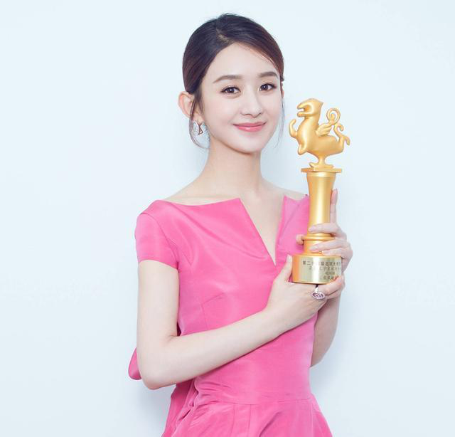 【王宝强】到底值不值?新公司大电影给一姐,赵丽颖古偶正剧两手抓引热议