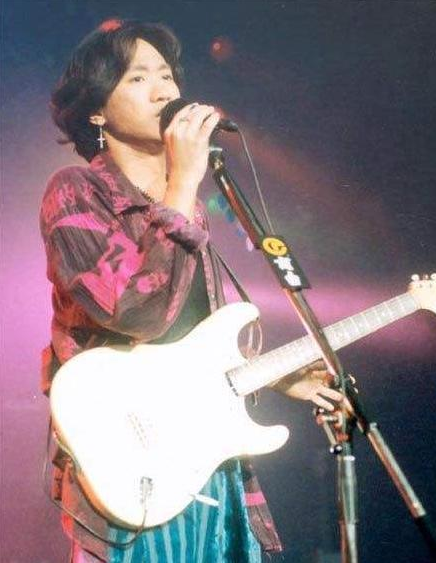 黄家驹|1993年黄家驹抢救无效而离世, 你以为是坠落而亡, 其实并没那么简单