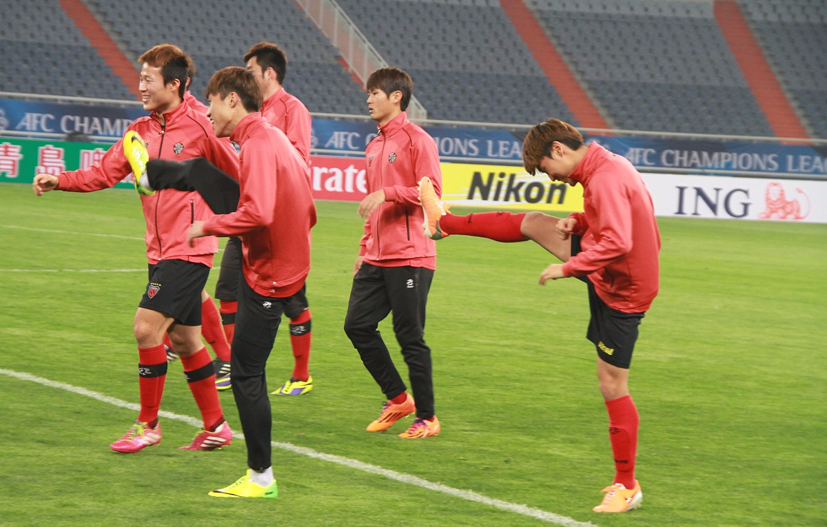 沙尔克04:周日韩职001首尔FCVS城南FC-周日德甲006门兴格S柏林联合