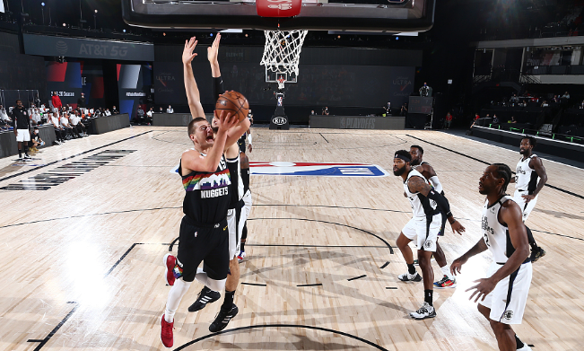 |2-1领先!快船113-107掘金,约基奇32+12+8,卡椒合砍55分