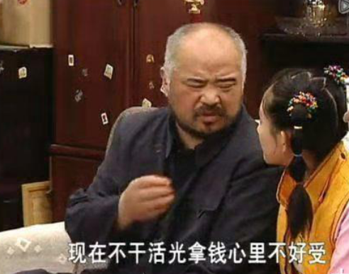 蒋大为@64岁李琦近照，骑老年代步车买菜，网友：还能再低调点吗