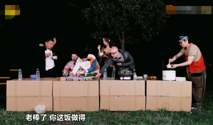 新手驾到|《新手驾到》嘉宾饭菜不同引争议，观众：这是区别对待吗