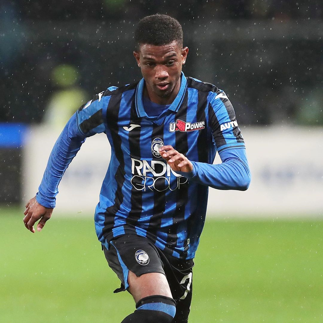 曼联|两大名记确认！曼联3000万锁定18岁左脚右边锋，速度快 突破犀利