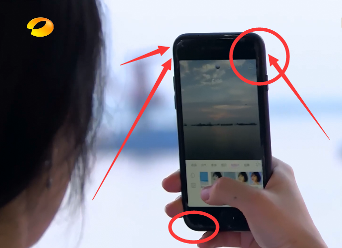 赵丽颖|赵丽颖见美景忍不住拍照,当她掏出手机的一刻,多少明星脸红了