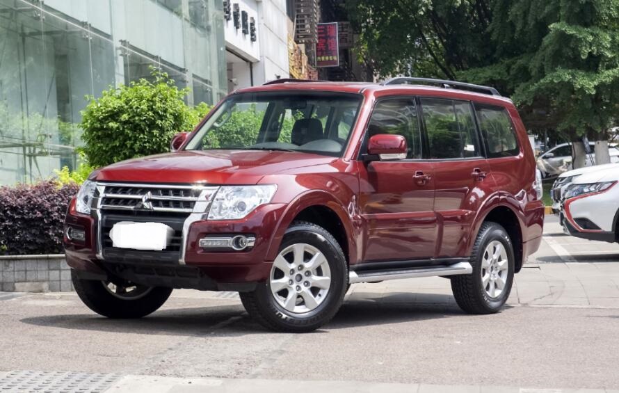 #丰田普拉多#进川入藏就开它!入华坚持进口四驱,V6+3把锁,比霸道便宜20W