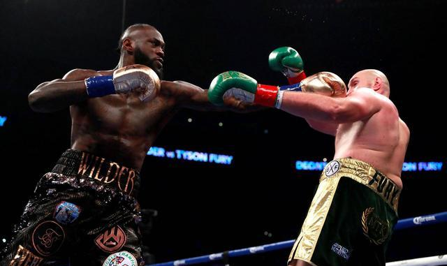 明天！重量级拳坛两大虎将碰面，富里再次挑衅维尔德！