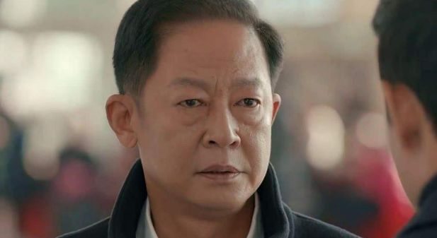 徐帆▲64岁影帝苍老到认不出，曾把徐帆扫地出门，如今为12岁儿子复出