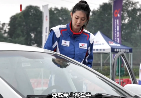 女排:陈忠和坦言:1球员离开是女排一大损失!离婚后变女强人:身价过亿