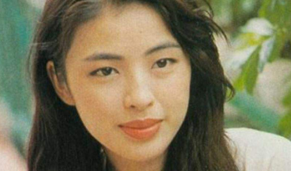 张学友|梅艳芳的妹妹，有严重洁癖，她凭什么被张学友宠成公主35年！