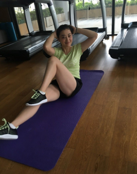 梅婷|45岁的梅婷面临中年发福，靠运动从130斤瘦到90斤，气质瞬间上升