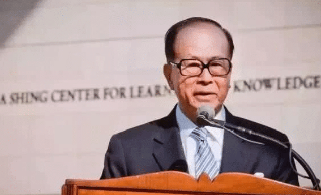 #赌王#顶级富豪的\续命\游戏:李嘉诚一粒药156万,而他一生更换6次心脏!