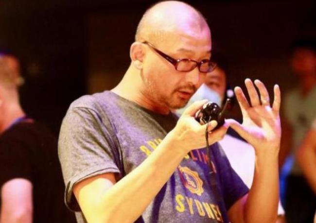 张译|导演管虎直言：就算《八佰》的票房再高，我都不会用张译了