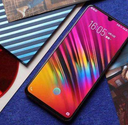 背水一战■手机门店店员曝出内料，网购和门店买手机，区别是不同的