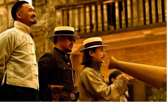 『叶京』三位“不务正业”的导演，一个爱吃鸡，一个成影帝，最后一个铃铛入狱
