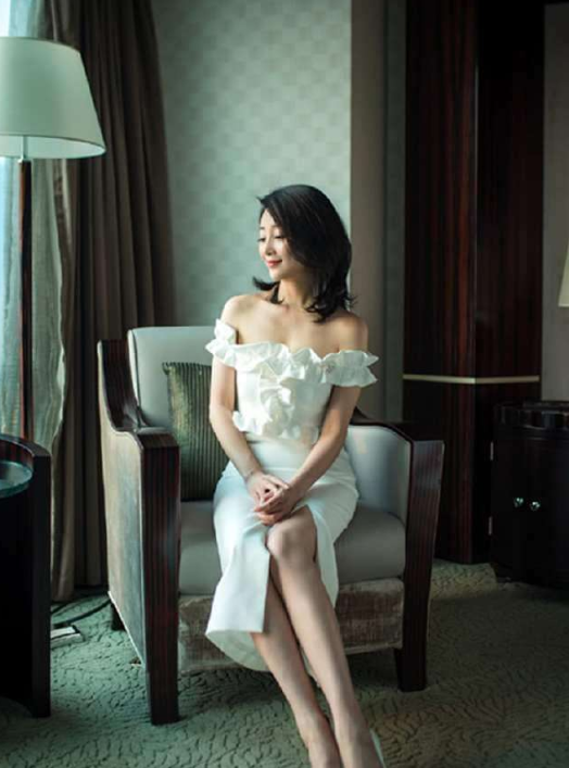 孙俪■她“年轻时”迷死一大片男人，却不结婚不生孩子，今40岁甜的像个水蜜桃！