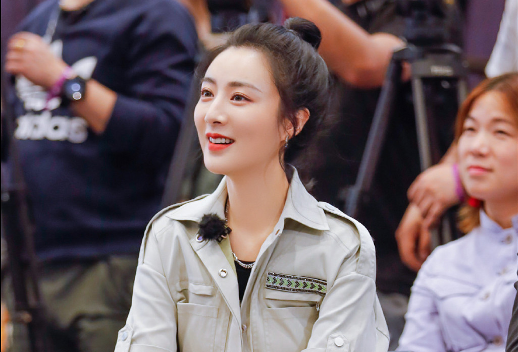 李佳琦■李佳琦拒邀《向往的生活》,教科书式回应让人叫绝,活该你火!