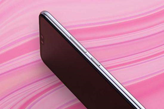 暴雨|vivo s7配置倒退？除了高颜值之外，其实也有亮点