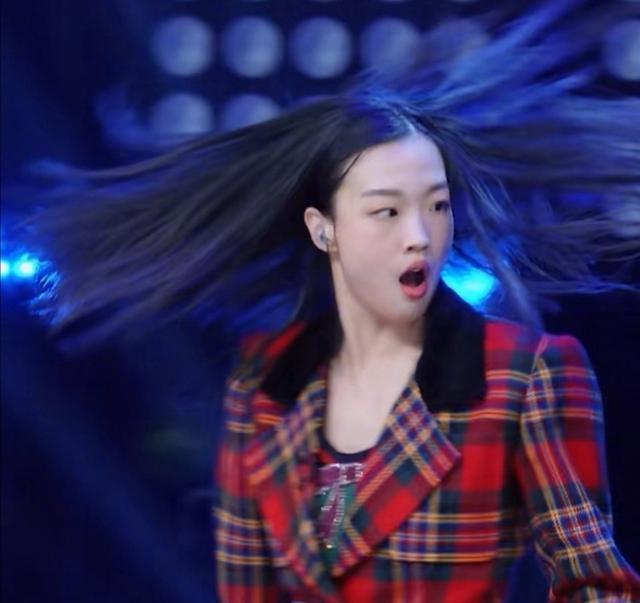 『练习生』青你第二轮淘汰名单公布，牛姐被淘汰，实力选手谁能笑到最后