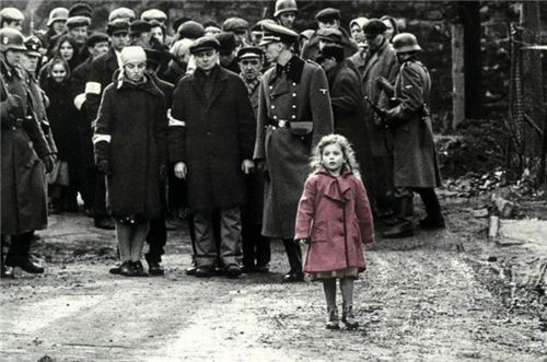 女孩|女孩对德国士兵说：叔叔，能埋浅点吗？我怕妈妈找不到，后来怎样