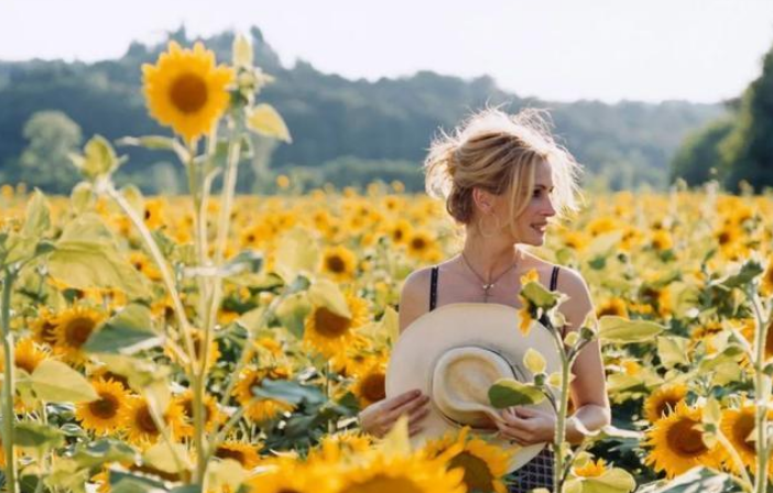 好莱坞▲全球最高片酬的影后，竟然赤脚领奖，逃婚2次，为何整个好莱坞都惯着她？