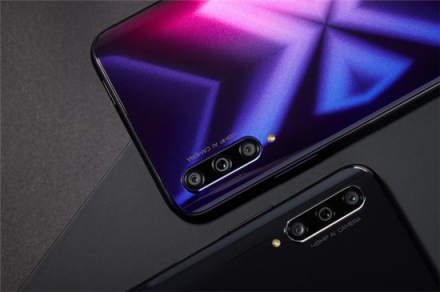 电池：如果手机预算只有1000元，购买这几款手机，让你物超所值