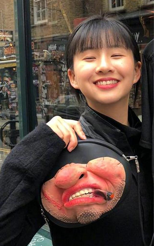 向往4▲21岁小彩旗近照曝光，体型发胖灵气全无？远走国外生活充实！