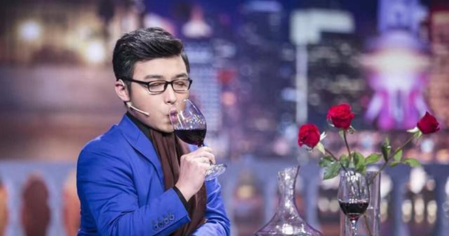 张柏芝|他是《中国好声音》首选主持，被顶替陷失业风波，如今成为综艺背景墙