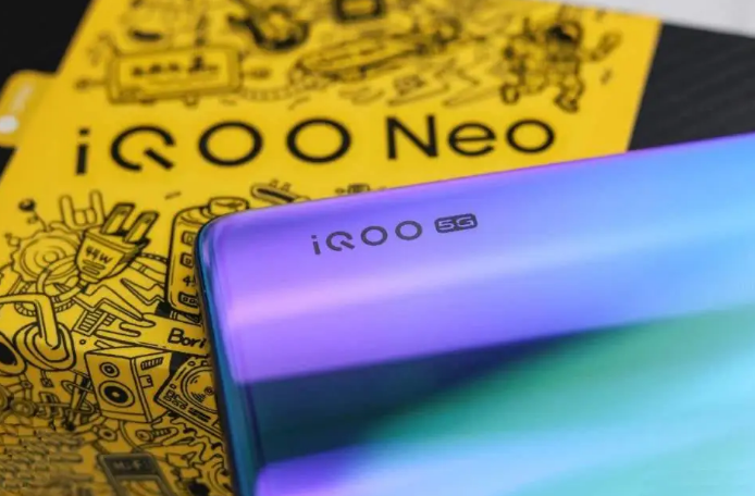 【iqoo neo】3000元之内性价比最强的手机，IQoo neo3到底有多全面？