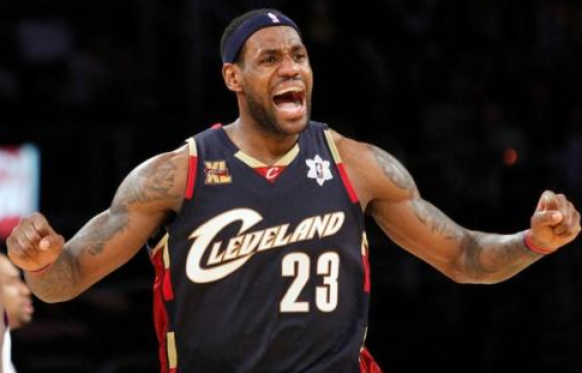 骑士队|最不为人知的一笔交易！当初詹姆斯给骑士换回的筹码，其实非常丰厚