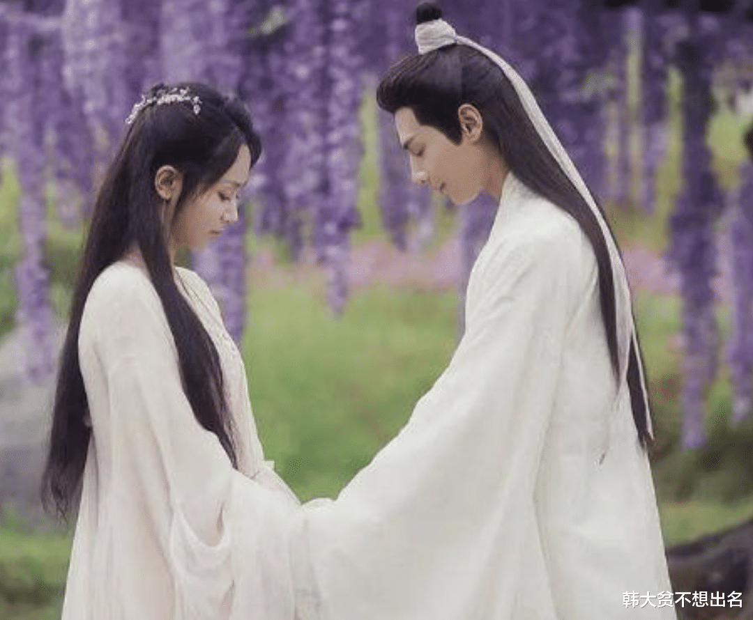 杨紫|杨紫相貌变化太大,那英认不出!“三掌拍飞杨紫”是减重成功了?