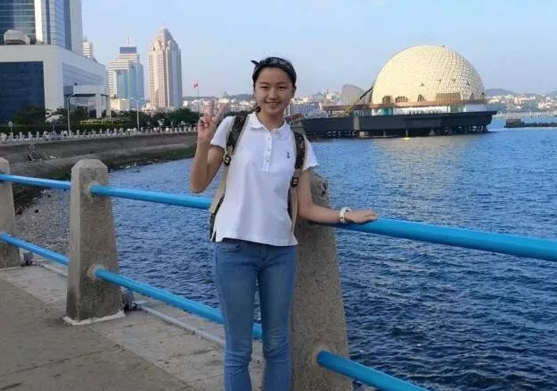 安妈育儿日|浙江考生高考719分，却婉拒清华大学坚持初心，网友：有颜又有才