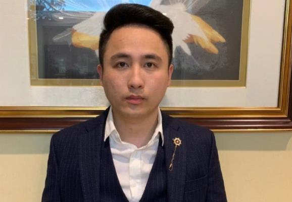 长脖子爸比说|散打哥与“道家”彻底决裂，爆料米菲私自成立公司，欲与辛巴合作