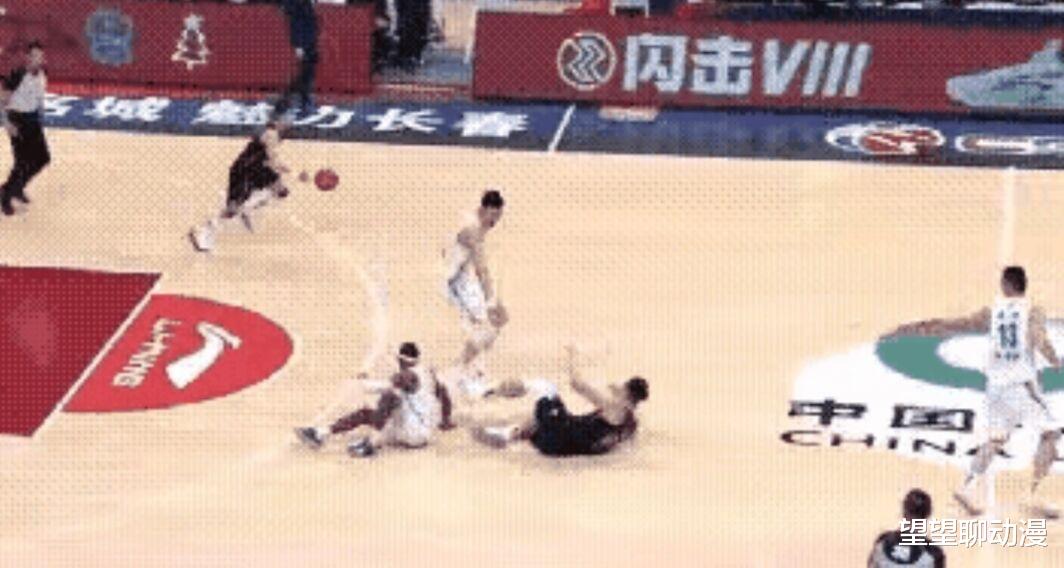 吉布森|北京队外援吉布森在倒地后做了一个让无数球迷感到愤怒的一幕