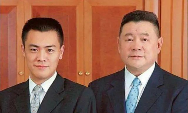 棉妈育儿经|超级富二代坐拥300亿，为何心甘情愿挤地铁，娶相貌平平的女人？