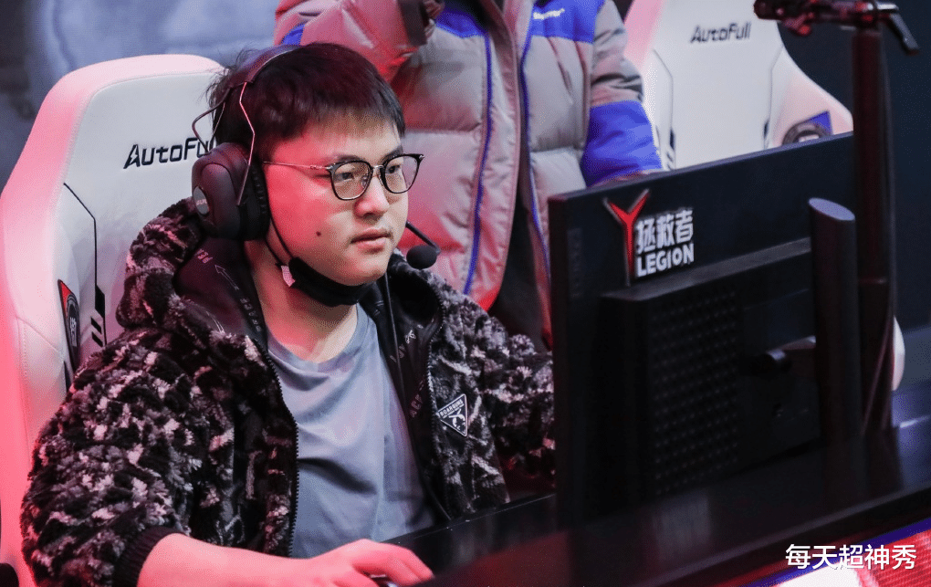 Uzi|LPL春季赛来袭！金贡点名Uzi，宁王力挺四家俱乐部