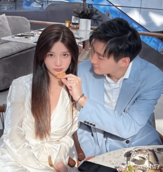 心动4|《心动4》洪成成过生日，“5姐妹”同框，小孔站位暗示两人关系