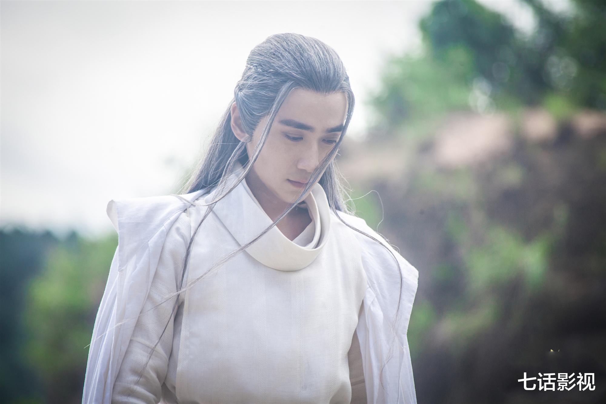 迪丽热巴|古丑的原罪?陈伟霆龙须刘海造型遭差评,迪丽热巴也曾因它翻车