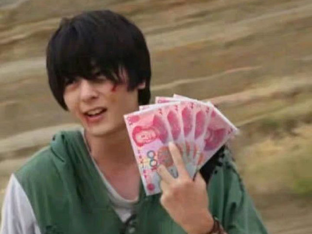 表情包|《假面骑士》粉丝入坑方式大揭秘，表情包不算啥，买错手办就很牛