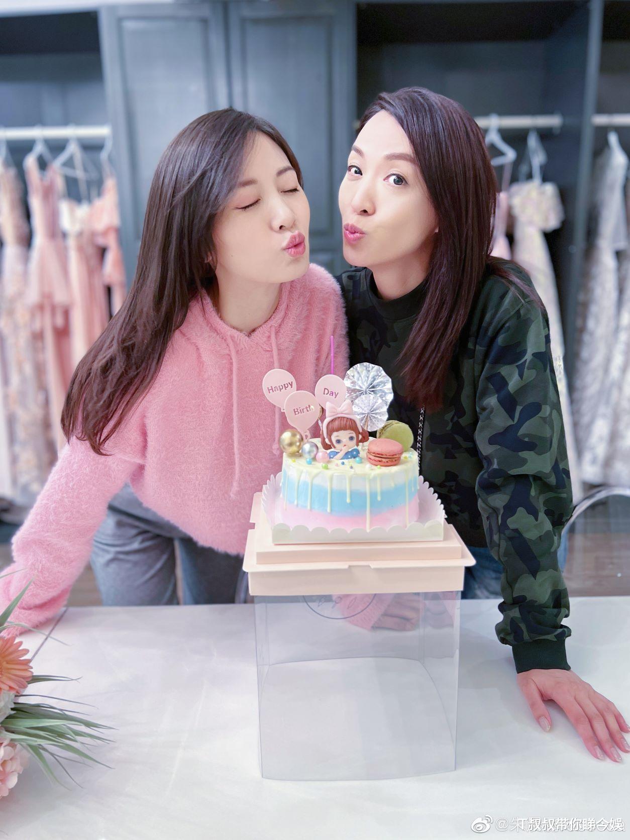 陈炜|陈炜制作生日蛋糕送祝福　朱晨丽：感觉好幸福哟