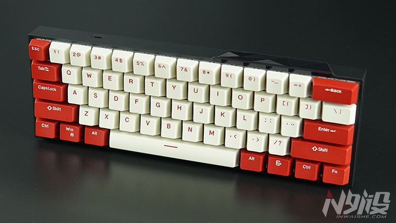 电影|致敬红白机 黑爵K610T三模无线机械键盘简评
