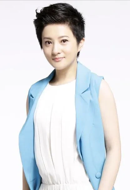 冯提莫|主持人曾问俞飞鸿：你长期保持单身，难道就没有生理需求吗